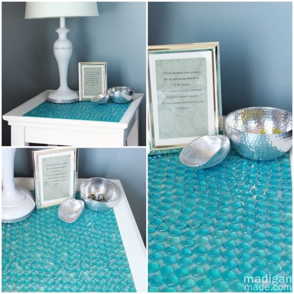 Glass beads table
