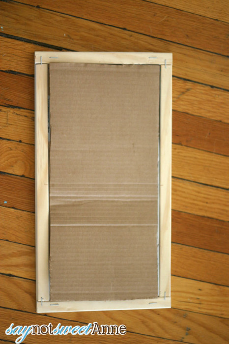 How to build an easy picture frame at Saynotsweetanne.com