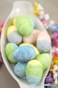 DIY Sugar decoratioed Marshmallow Eggs - Perfect alternative to dying eggs for small children - and delicious!! | Saynotsweetanne.com | #easter #eggs #marshmallow #diy