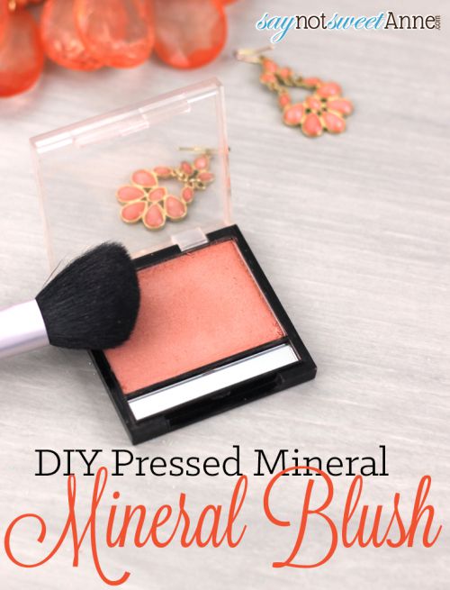 Easy DIY Mineral Blush - create your perfect shade and save money! | saynotsweetanne.com | #mineral #makeup #diy #blush #beauty