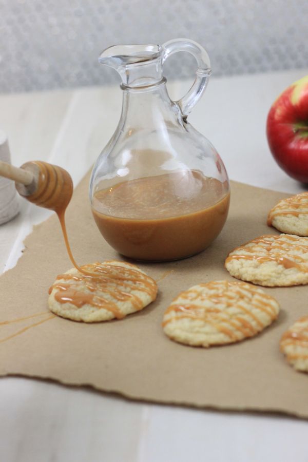Easy Slow Cooker Apple Cider Caramel Sauce Sweet Anne Designs