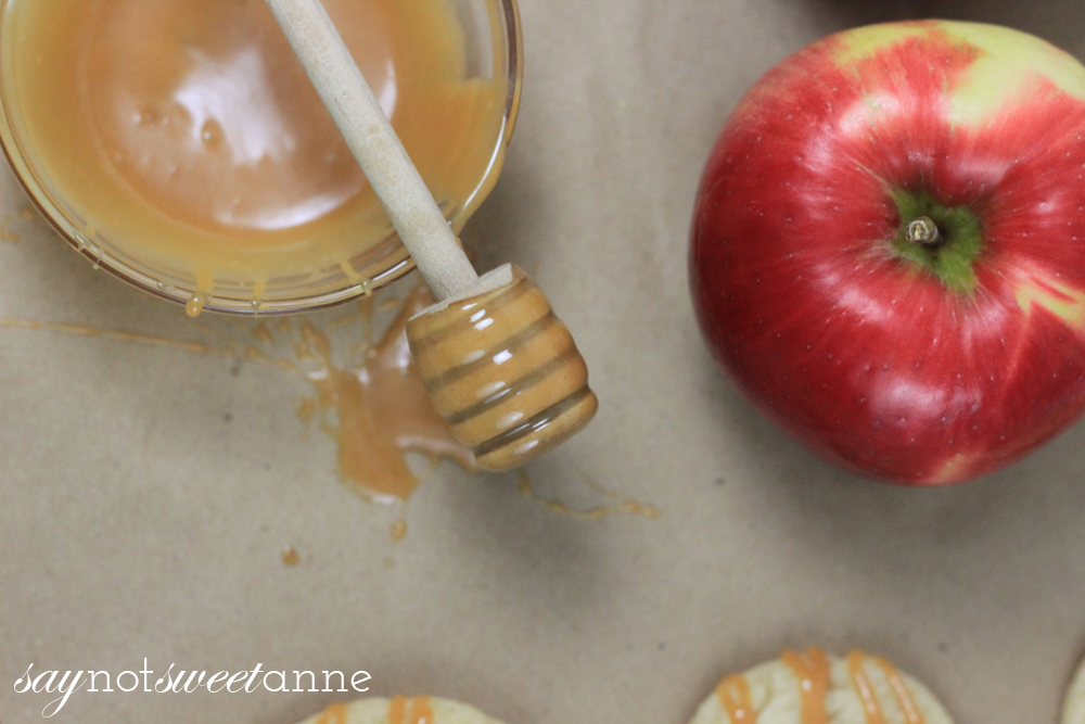 Easy Slow Cooker Apple Cider Caramel Sauce! | saynotsweetanne.com | #caramel #apple #slowcooker #dessert #topping