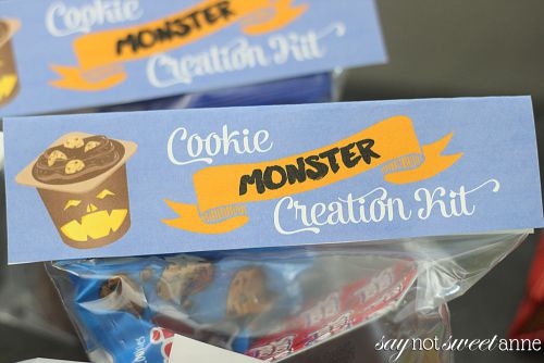 DIY Cookie "Monster" Kit uses Snack Pack pudding cups, single serve cookies and some awesome stickers to make a hands on Halloween Treat! | saynotsweetanne.com