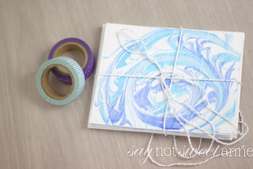 Easy DIY Marbled Paper! Make a lovely stationary set to give away - perfect for kids to make for teachers or Mom. | saynotsweetanne.com