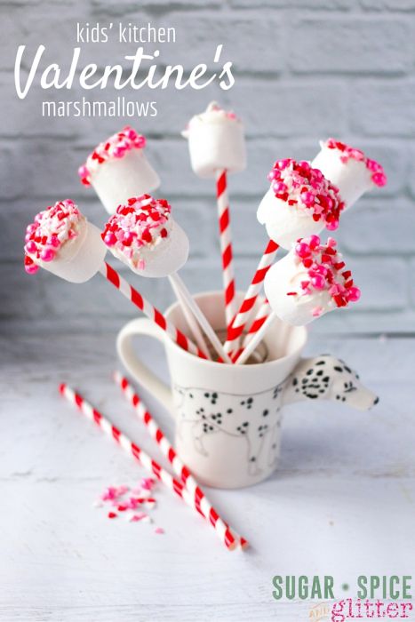 25 + Adorable Valentine crafts, Valentines and treats perfect for little helpers! | Saynotsweetanne.com