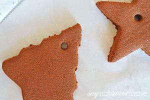Easy DIY Cinnamon Ornaments! Perfect to spice up your tree, give as gifts, or just play dough with!