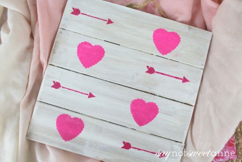 Love DIY Wooden Valentine - Easy and lovely, perfect for decor or a gift! | saynotweetanne.com