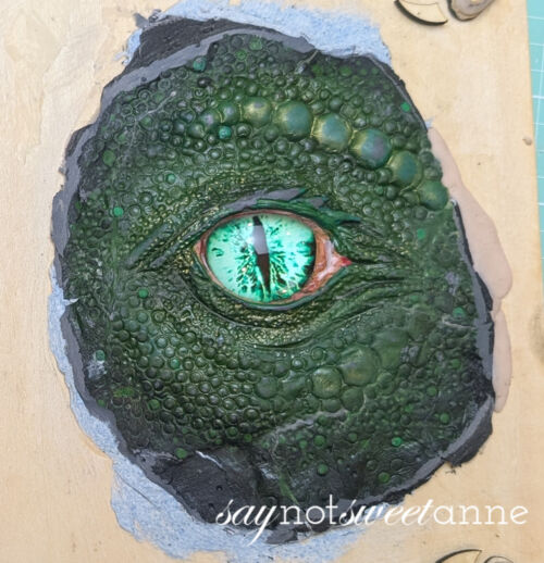 DIY Dragon book | Saynotsweetanne.com