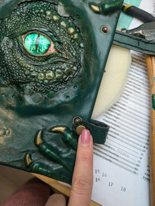 DIY Dragon book | Saynotsweetanne.com