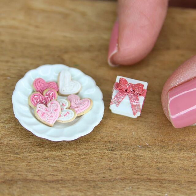 Gorgeous Hand Crafted Miniature Kitchenaid Mixer - Sweet Anne Designs